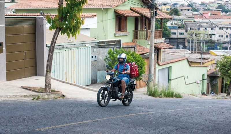 Gabriel Silva enfrenta os desafios de recomeçar a vida fora da prisão | Foto: Nathália Farnetti